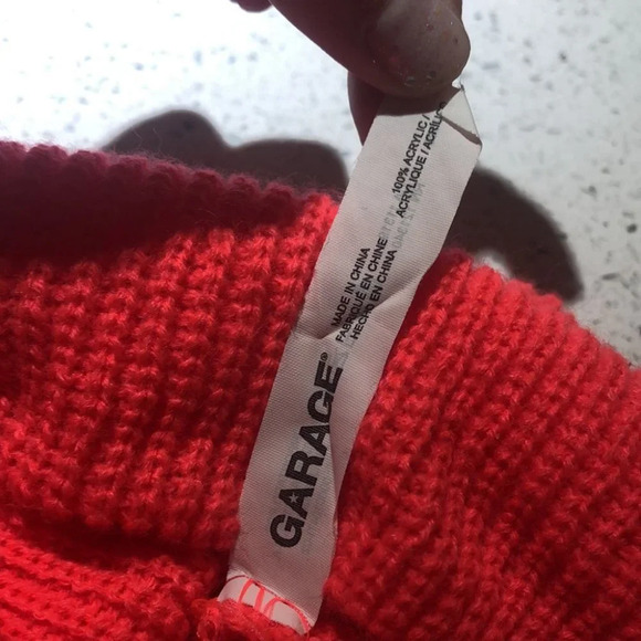 Coral toque hat neon pink garage knitted winter - Picture 3 of 3